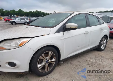 2014 Ford Focus Se z USA, uszkodzony, nr VIN 1FADP3F25EL277813